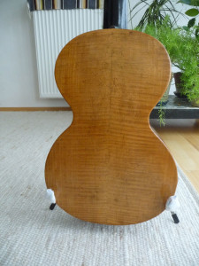 Enzensberger-guitar-double-piece-back